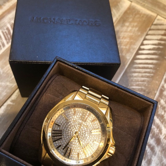 Michael Kors ... Bradshaw gold watch - Picture 6 of 16